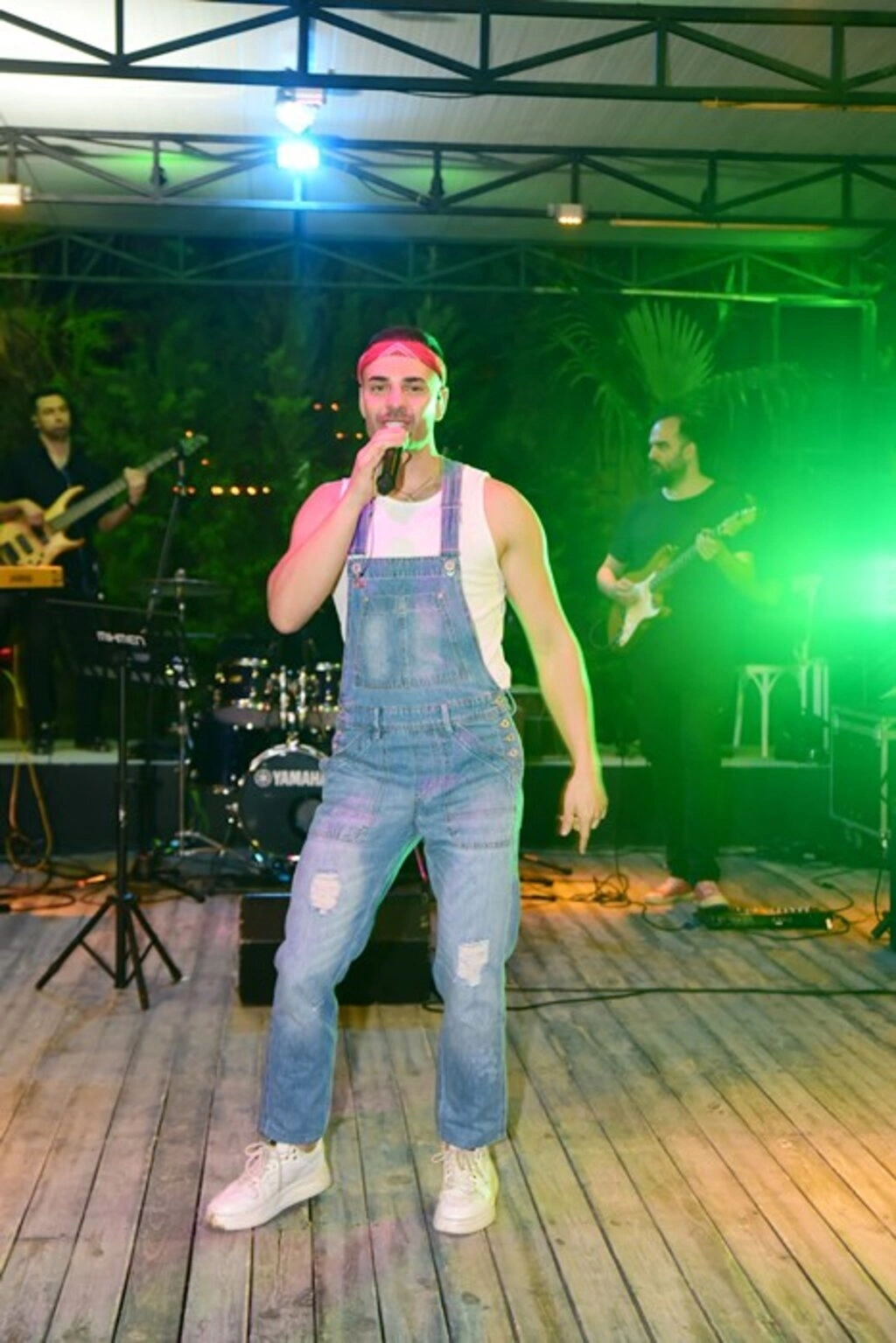 90'lar parti resimleri! 90'ların kıyafet ve aksesuarları