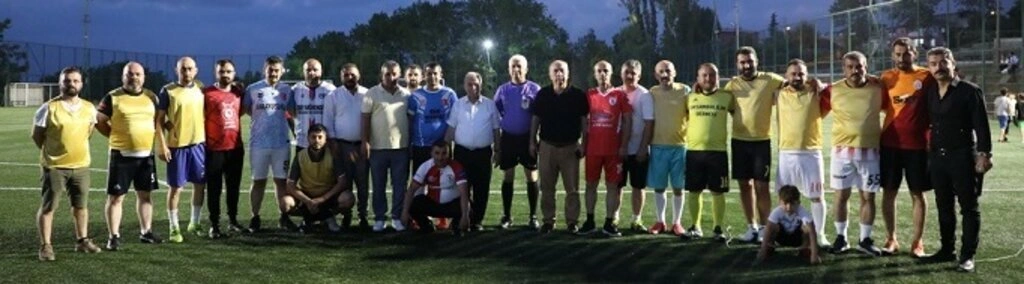 Kavaklı Gençler Halı Saha Futbol Turnuvası'nda buluştu