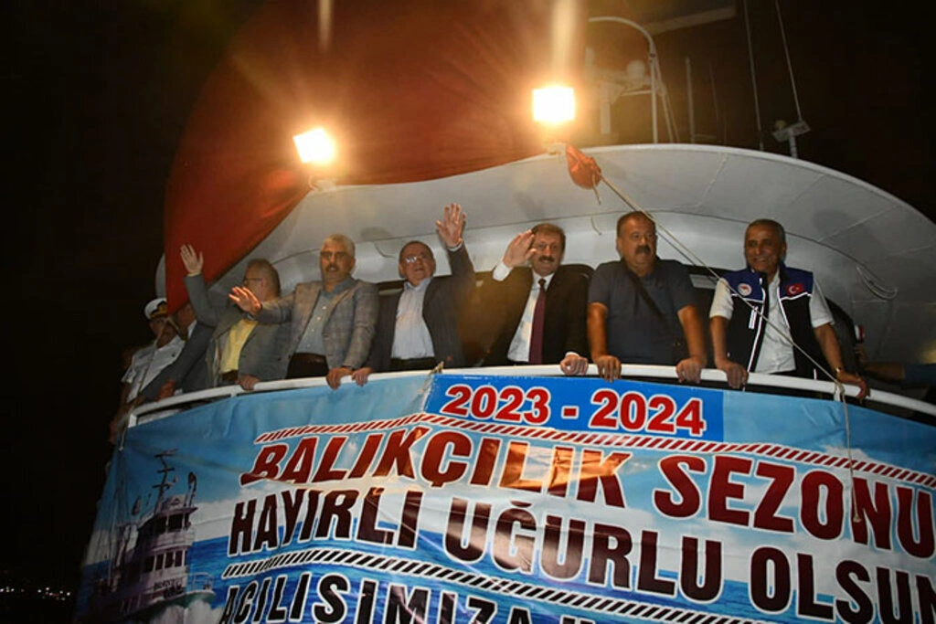 Av yasağı sona erdi! Samsun'da balıkçılar denize açıldı