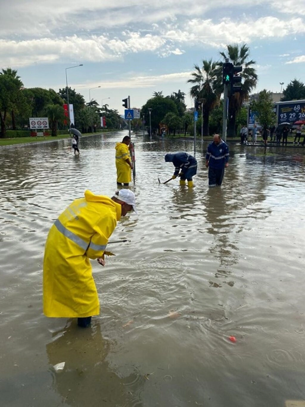 Samsun'daki görüntüler yaşanan felaketin vahametini gözler önüne serdi