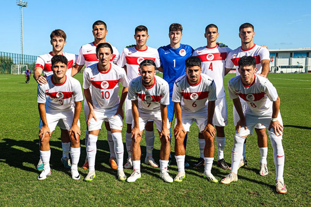 Samsunspor U19 Milli Takım ile hazırlık maçı yaptı