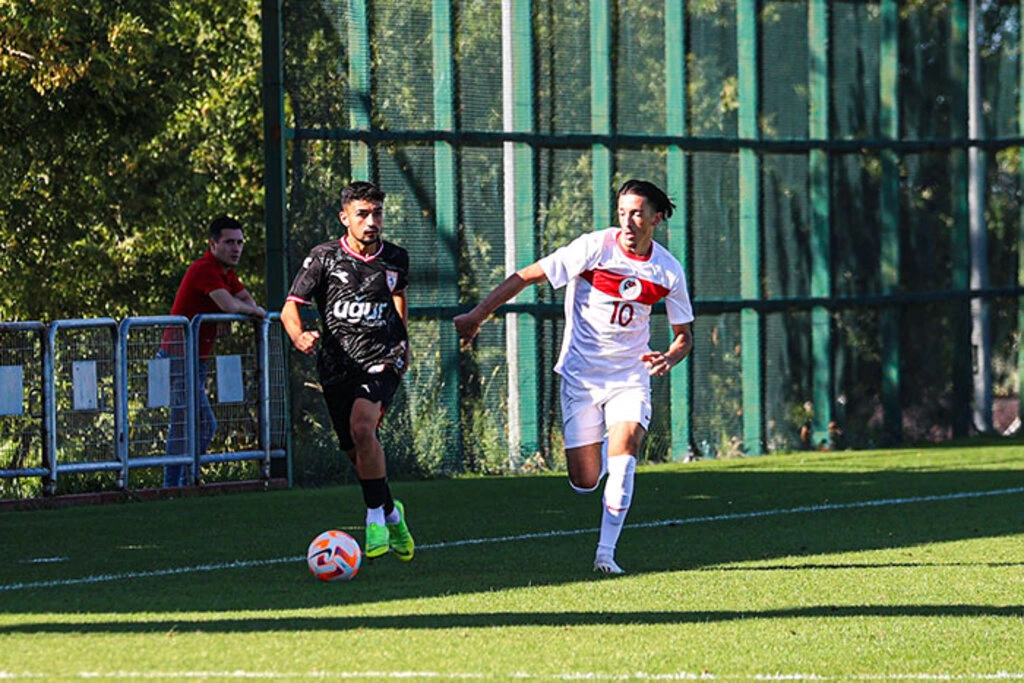 Samsunspor U19 Milli Takım ile hazırlık maçı yaptı