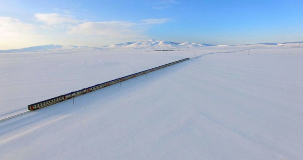 Doğu ekspresi treni fotoğrafları