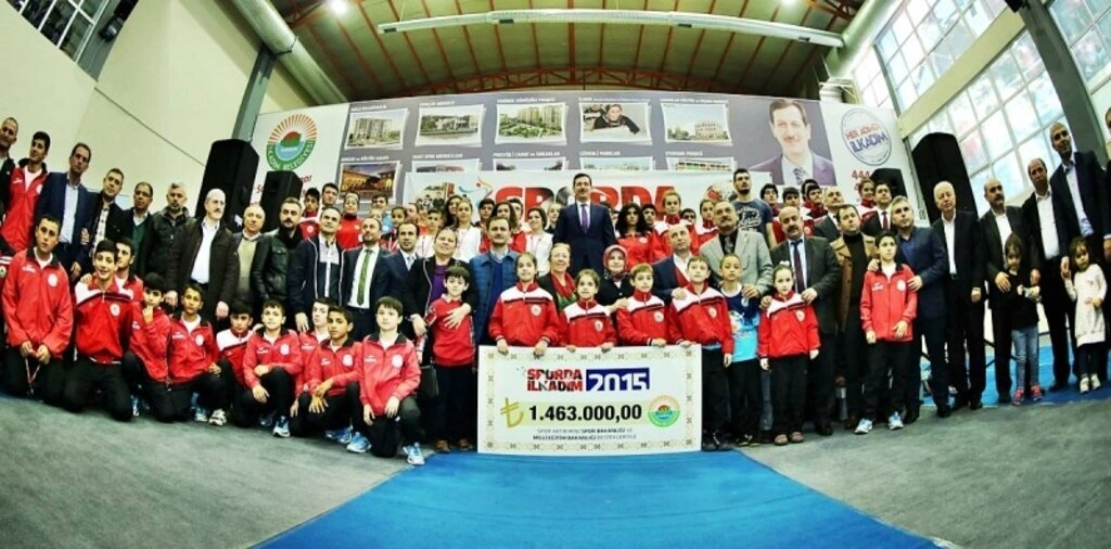 İlkadım Belediyesi 2015 Spor Yatırımları Sporcu ödül töreni