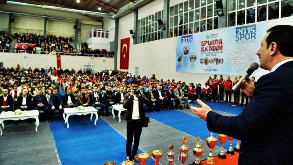 İlkadım Belediyesi 2015 Spor Yatırımları Sporcu ödül töreni