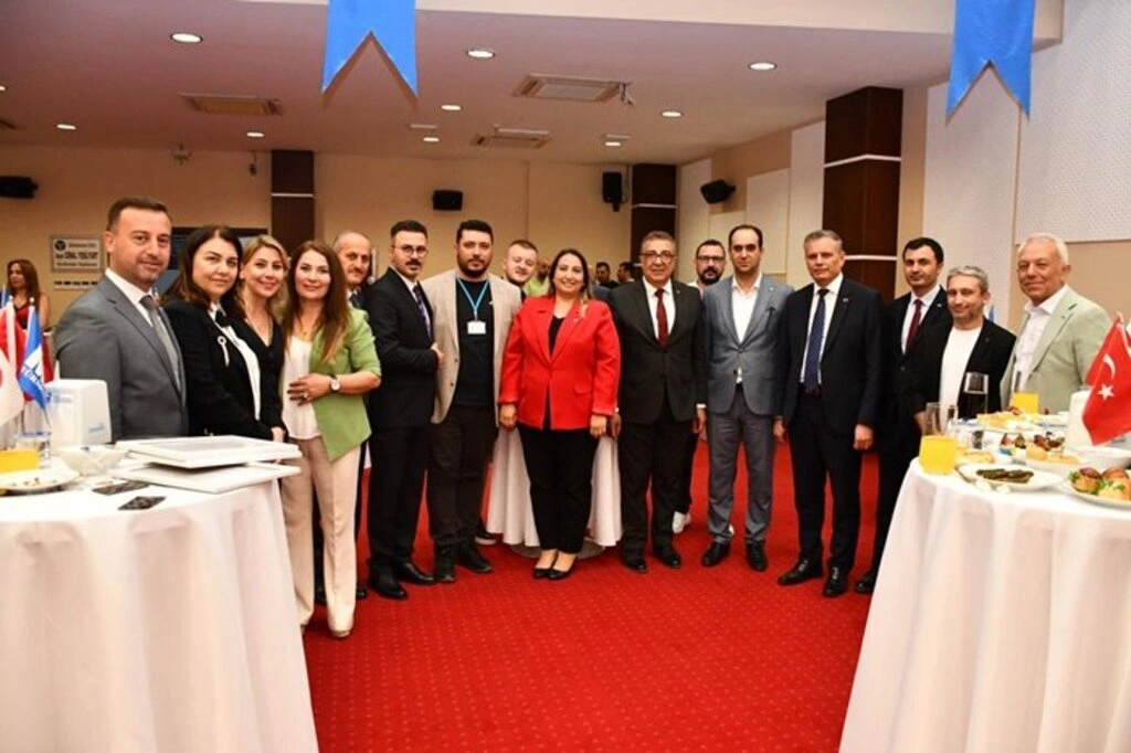 Serbest Muhasebeci Mali Müşavirlik Meslek Yasası'nın 35. Yılı Kutlandı