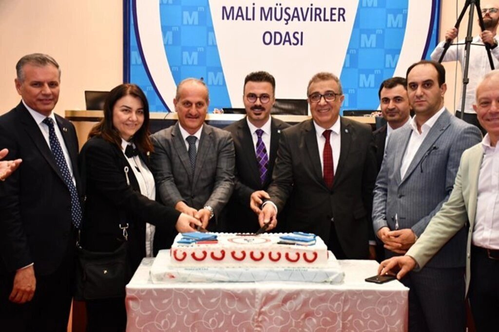 Serbest Muhasebeci Mali Müşavirlik Meslek Yasası'nın 35. Yılı Kutlandı
