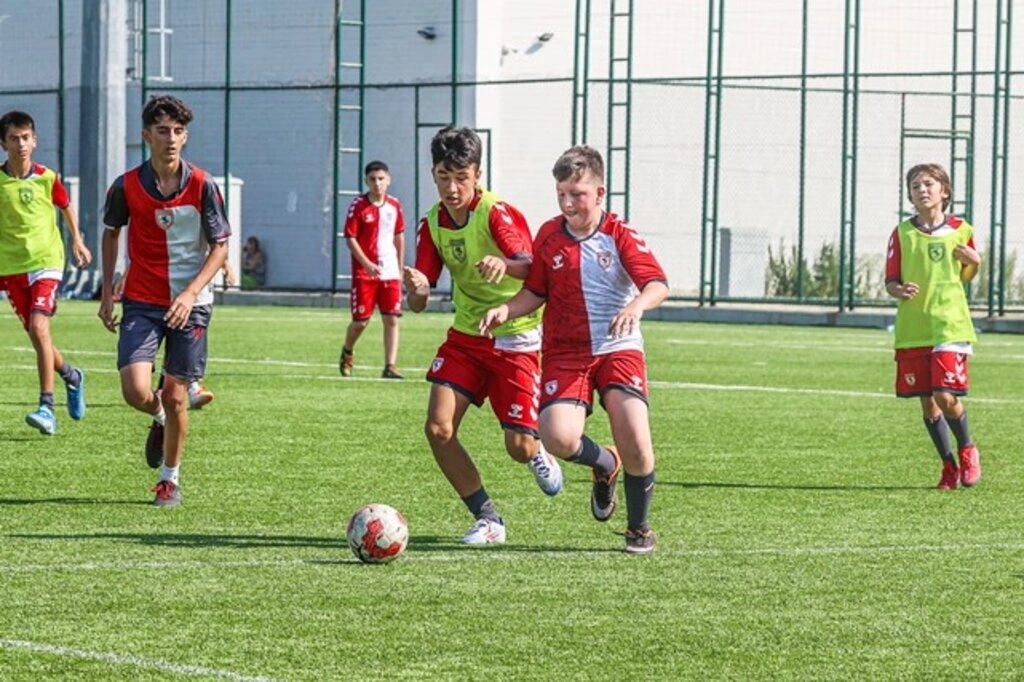 Samsunspor Futbol Okulları Şenliği Başladı