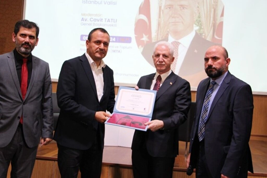 Cihannüma İstanbul Buluşmaları Konuğu Vali Davut Gül oldu