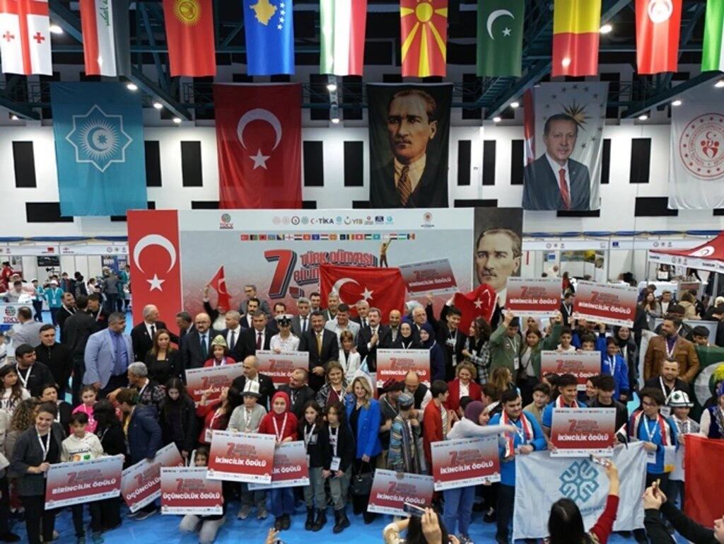 Uluslararası Türk Dünyası Bilim ve Kültür Şenliği Samsun'da coşkuyla gerçekleşti
