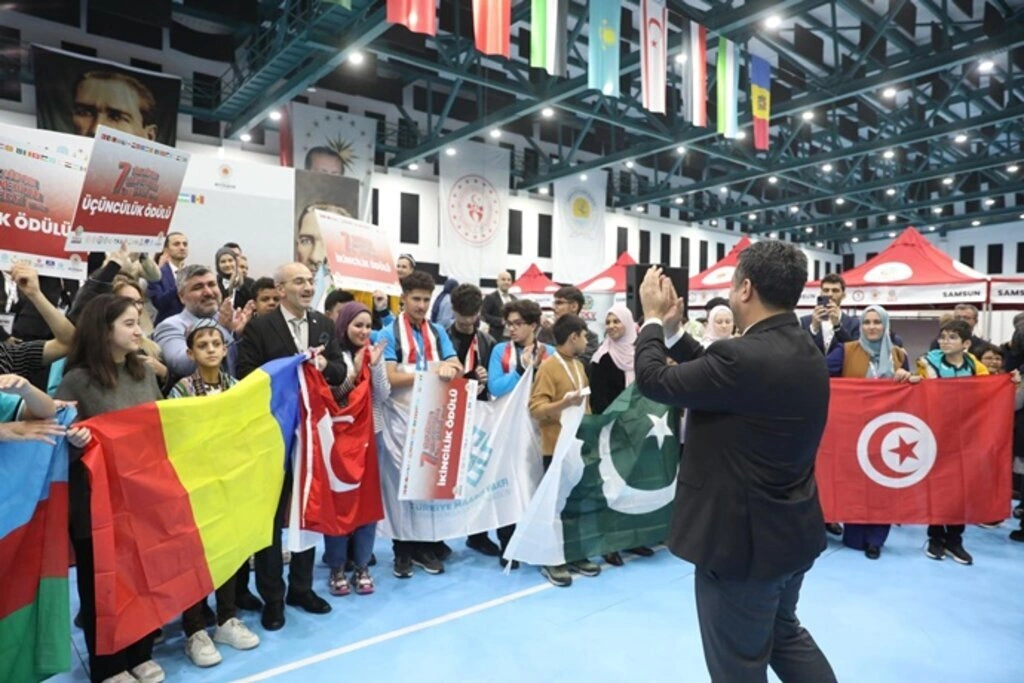 Uluslararası Türk Dünyası Bilim ve Kültür Şenliği Samsun'da coşkuyla gerçekleşti