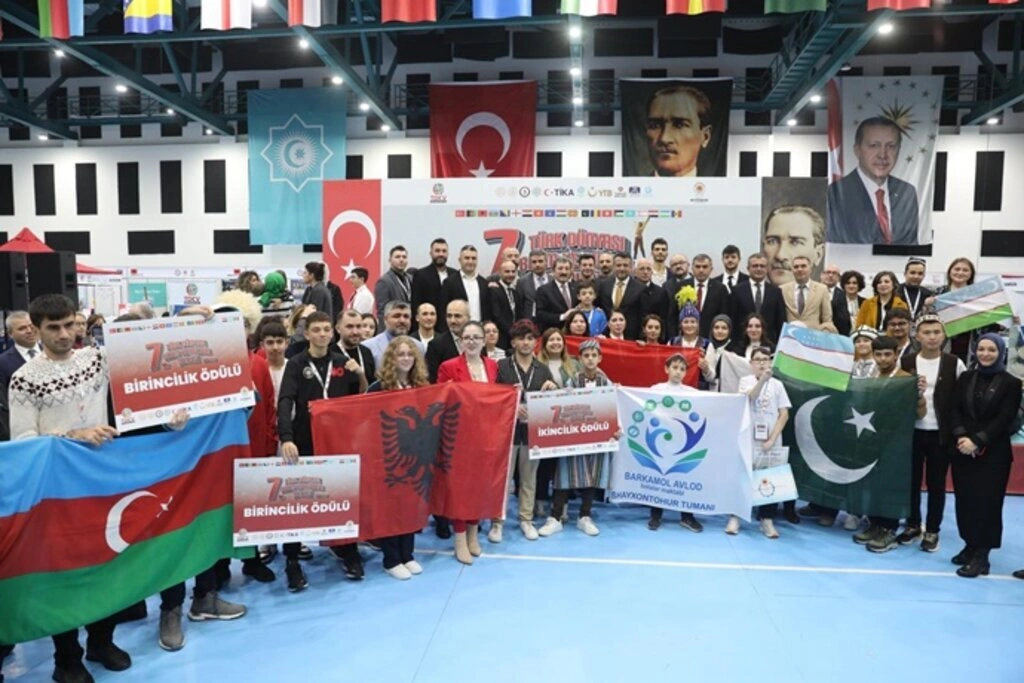 Uluslararası Türk Dünyası Bilim ve Kültür Şenliği Samsun'da coşkuyla gerçekleşti