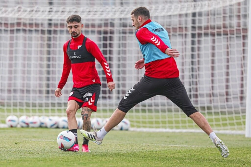 Samsunspor Beşiktaş'a, Beşiktaş'ta Samsunspor'a hazırlanıyor!