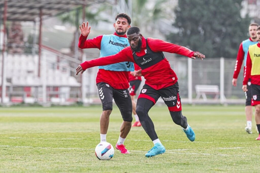 Samsunspor Beşiktaş'a, Beşiktaş'ta Samsunspor'a hazırlanıyor!