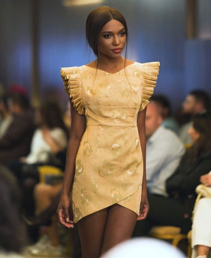 Fashion Week Successo defilesi izleyenleri büyüledi