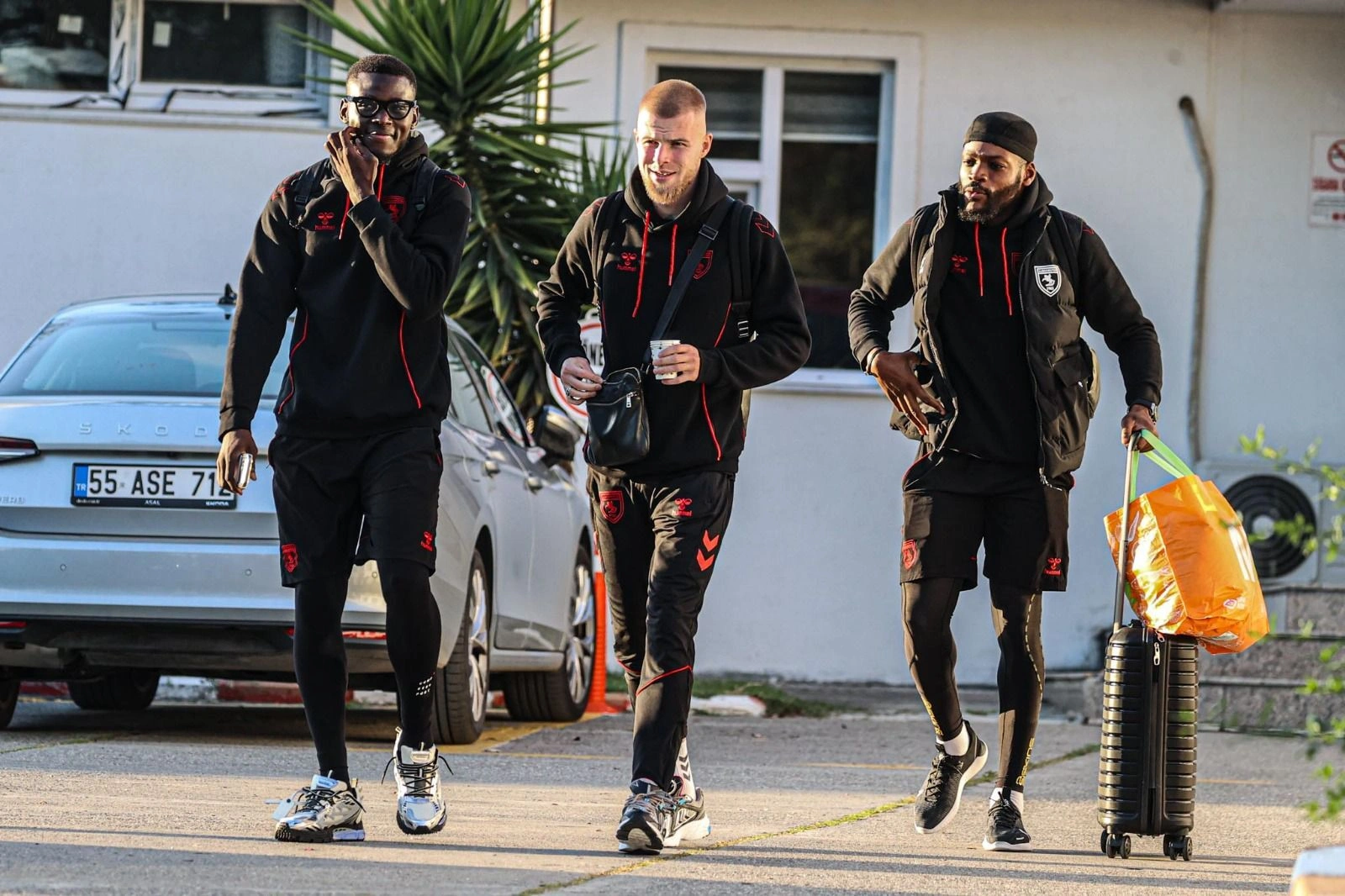 Samsunspor Galatasaray maçı için İstanbul'a hareket etti