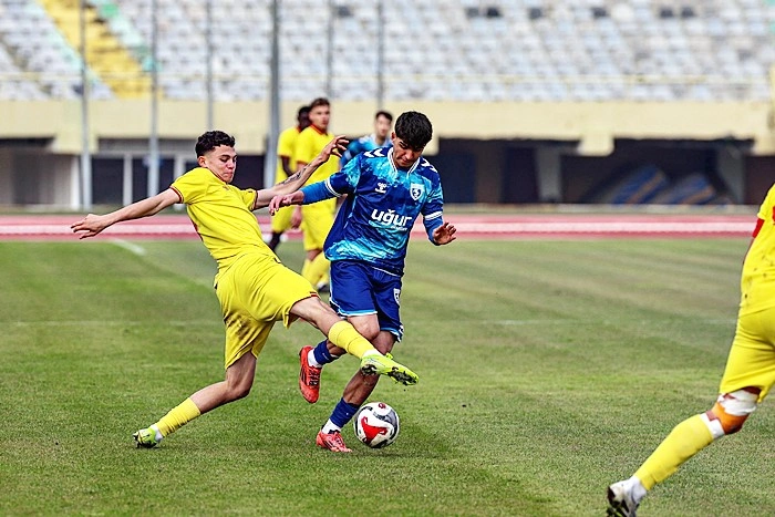 Samsunspor U19 İzmir'de Göztepe U19 ile Berabere Kaldı