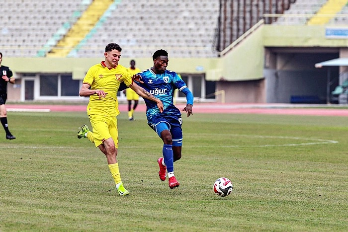 Samsunspor U19 İzmir'de Göztepe U19 ile Berabere Kaldı