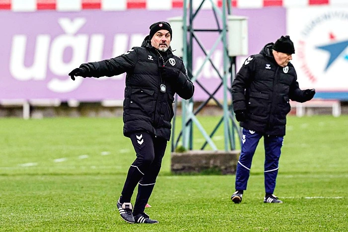 Samsunspor Fenerbahçe süper kupa yarı finali maçının hazırlıklarına devam ediyor