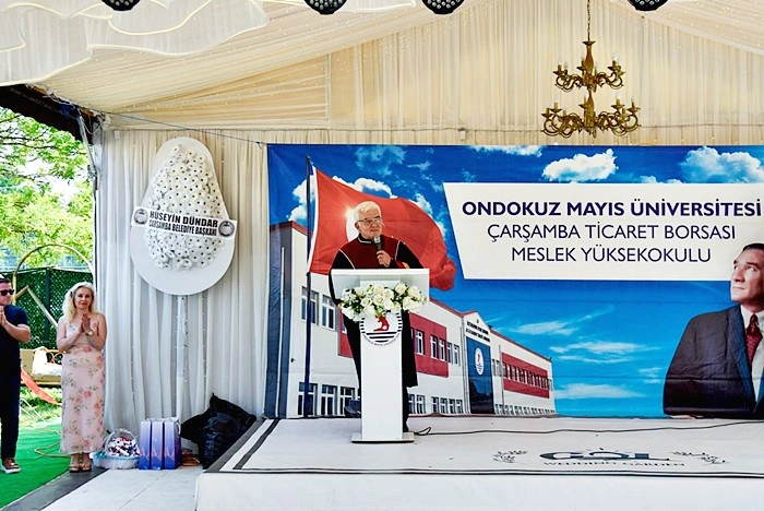 Çarşamba Ticaret Borsası MYO’da Mezuniyet Sevinci