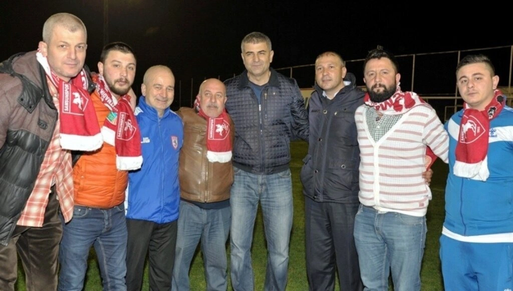 Söğütlübahçe taraftar grubu