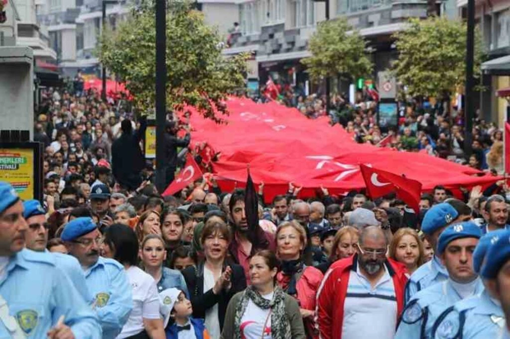 19 MAYIS BAYRAK