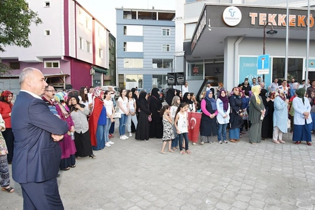 Tekkeköy Milli İradeye sahip çıktı