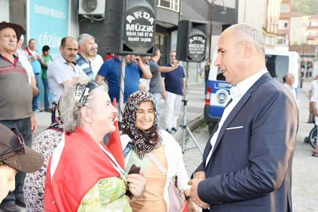 Tekkeköy Milli İradeye sahip çıktı