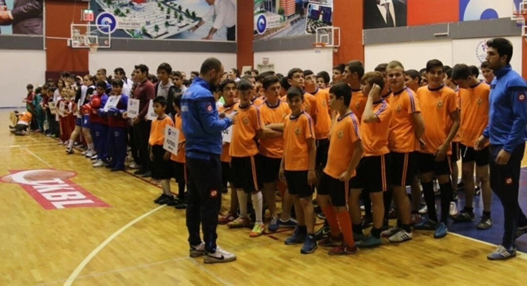 Canik'te spor külüpleri biraraya geldi