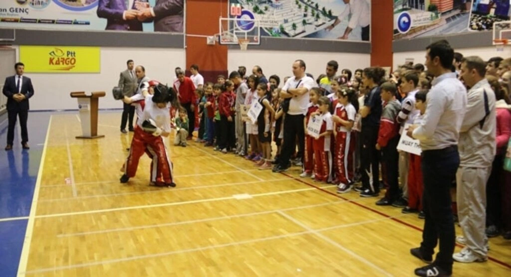 Canik'te spor külüpleri biraraya geldi