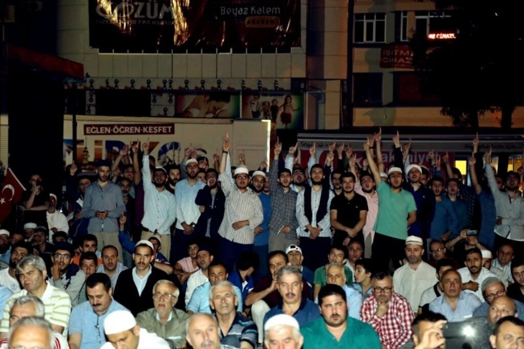 İlkadım Belediyesi Cuma sabah namazı
