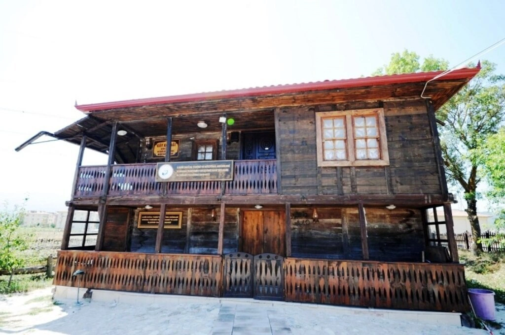 Hatıralarla yaşayan köy turizme açılacak