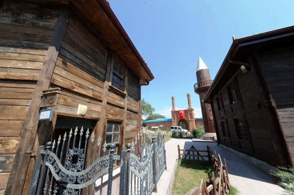 Hatıralarla yaşayan köy turizme açılacak