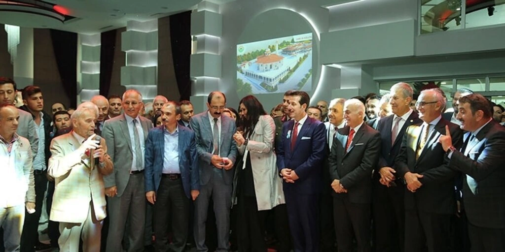 İlkadım Derebahçe Sosyal Tesisleri görkemli bir törenle açıldı