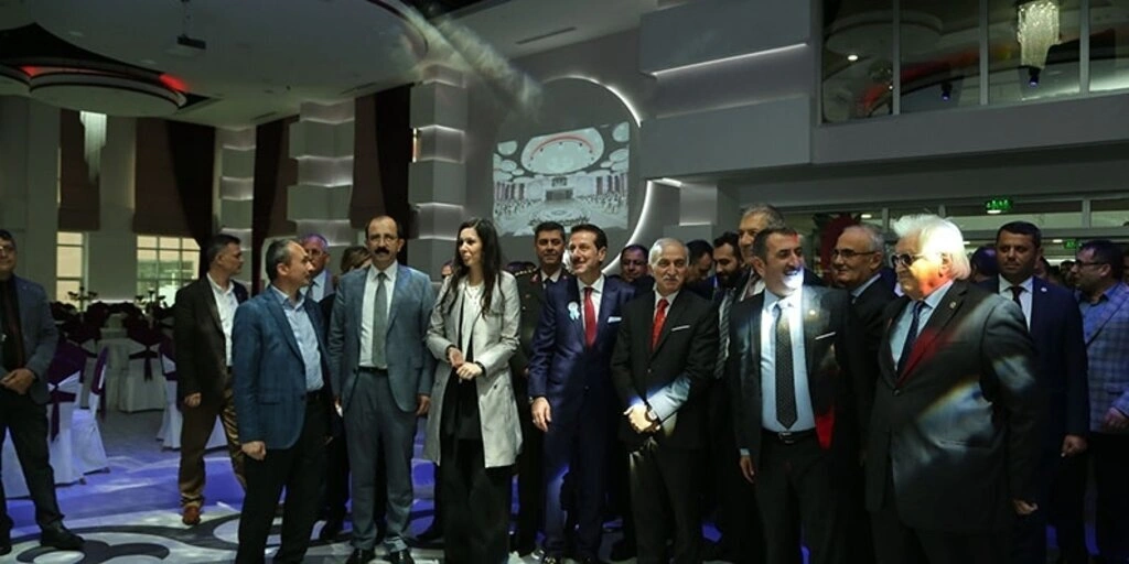 İlkadım Derebahçe Sosyal Tesisleri görkemli bir törenle açıldı