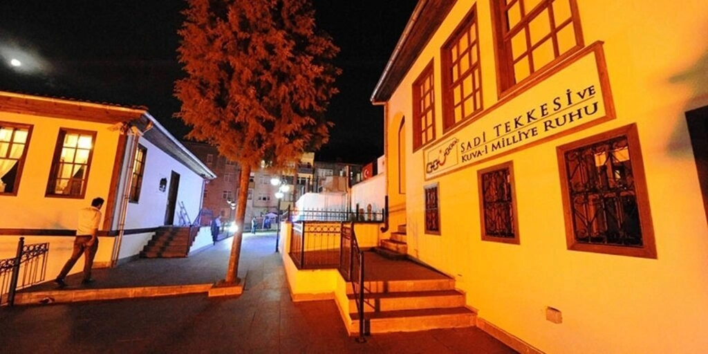 Gizli karargah gün yüzüne çıkıyor!