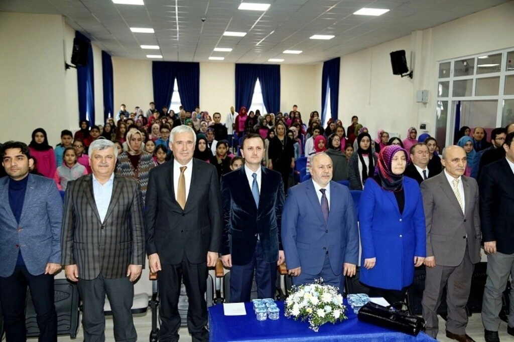 İlkadım Belediyesi'nin Okullara Desteği Sürüyor