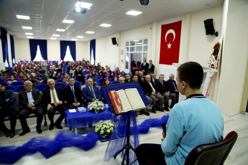 İlkadım Belediyesi'nin Okullara Desteği Sürüyor