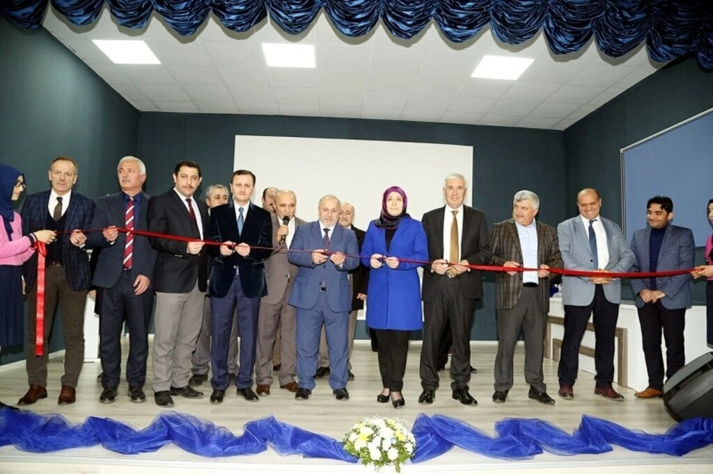 İlkadım Belediyesi'nin Okullara Desteği Sürüyor