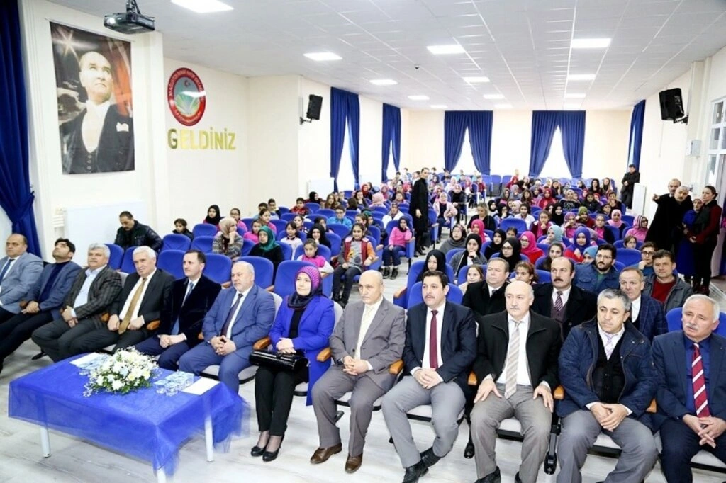 İlkadım Belediyesi'nin Okullara Desteği Sürüyor