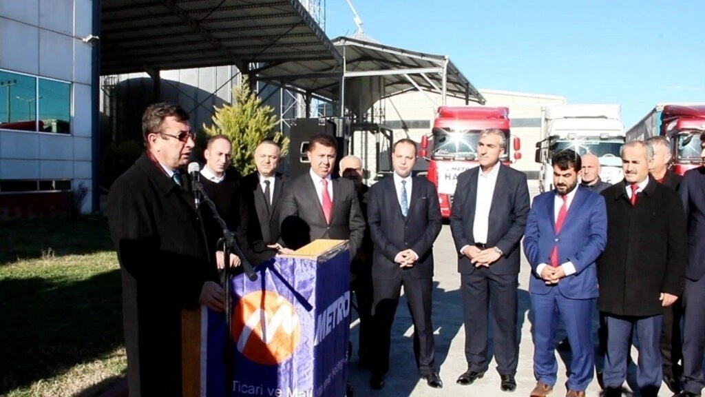 Metro Holding'den Halep'e 150 ton pirinç