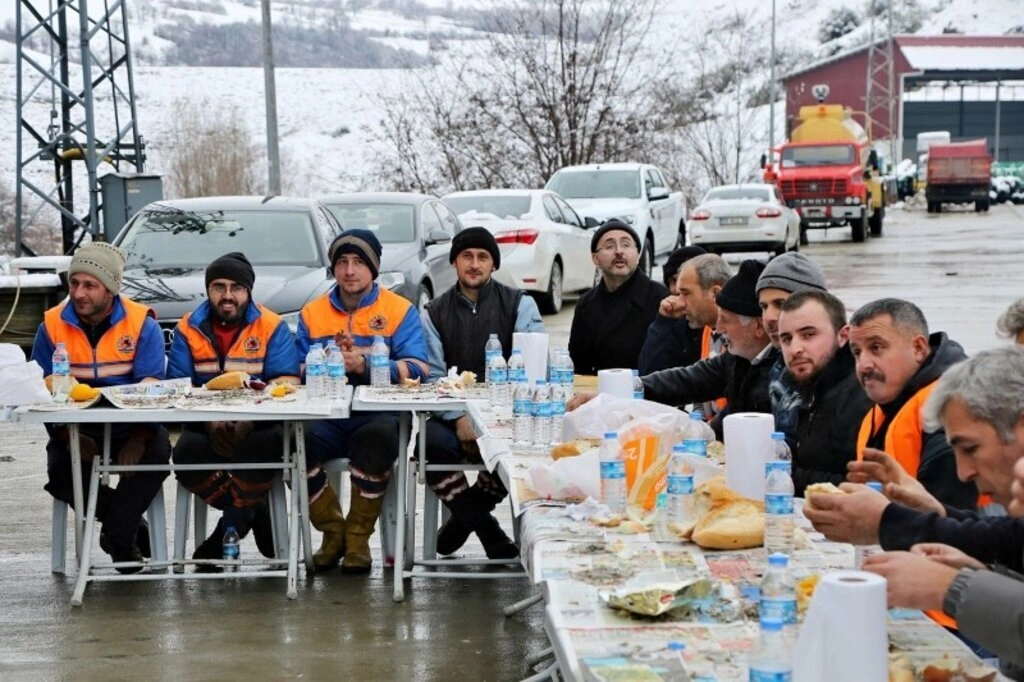 Başkan Taşçı’dan kar mücadele ekibine teşekkür