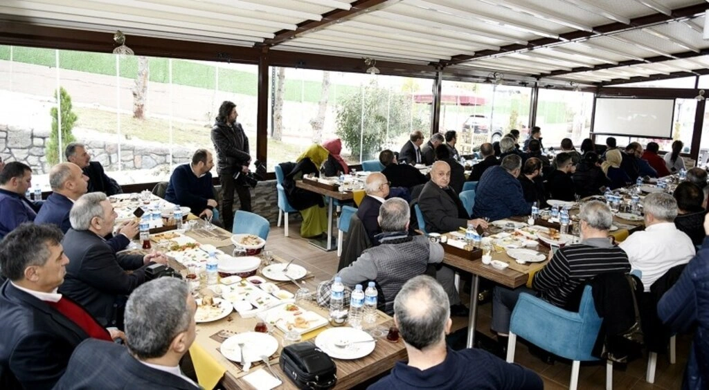 Gazetecilerden Tekkeköy Belediyesi'ne tam not