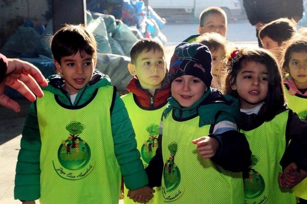 İlkadım'da miniklere geri dönüşüm eğitimi