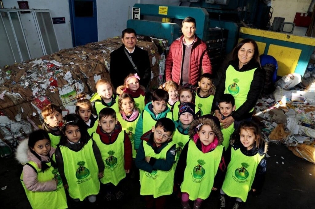 İlkadım'da miniklere geri dönüşüm eğitimi