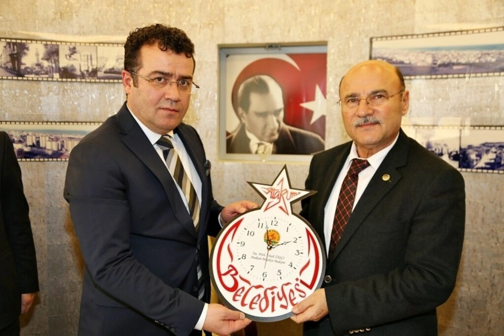 Atakum Belediyesi'nde memurları mutlu eden sözleşme