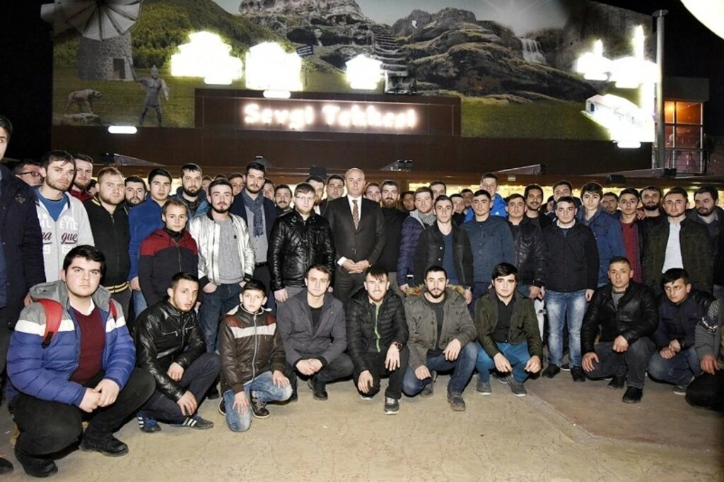 Başkan Hasan Togar AK gençleri Tekkeköy'de ağırladı