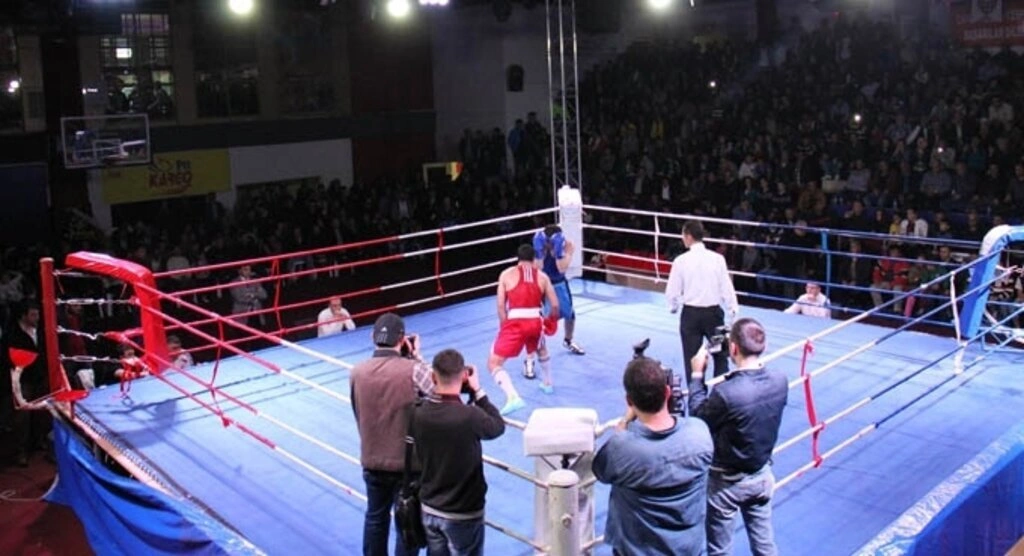 Canik'te boks turnuvası