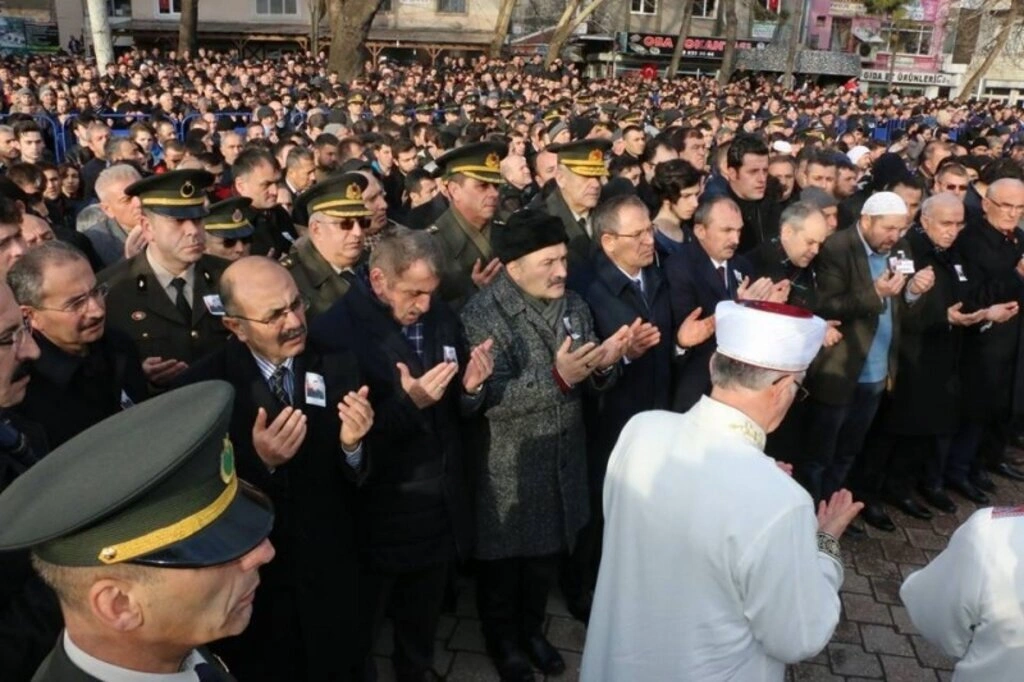 Şehit Ramazan Taşkın son yolculuğuna uğurlandı