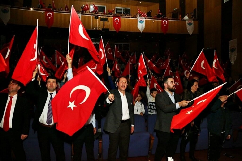 İlkadım'da gönüllerin bir, duyguların sel olduğu muhteşem gece